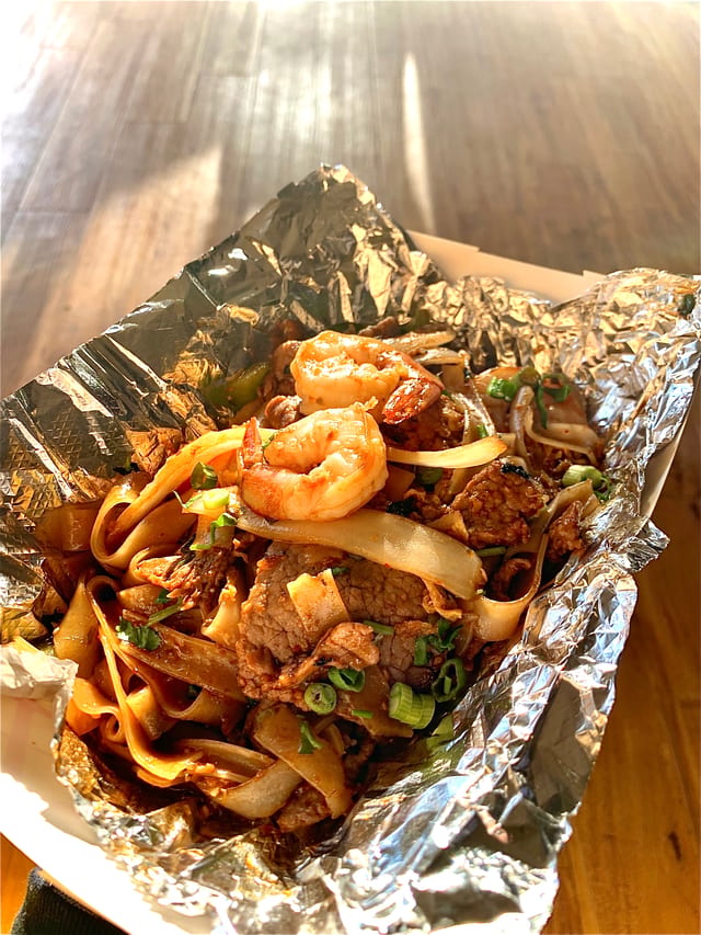 T6. Drunken Noodle.