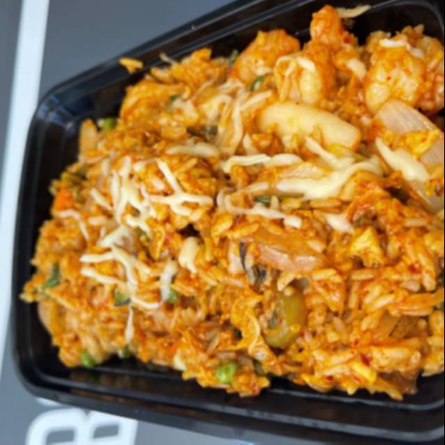 R3. Kimchi Fried Rice.